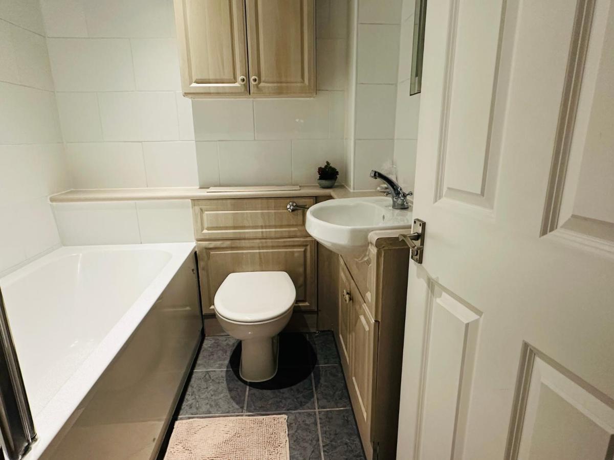 The Wimbledon Haven - Free Parking Apartment London Luaran gambar